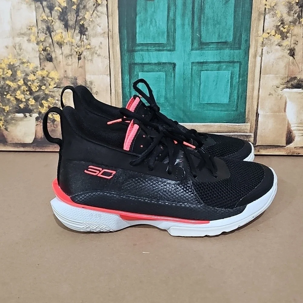 Under Armour Curry 7 Size 6.5 Black Beta Red Youth Grade School Basketball‎